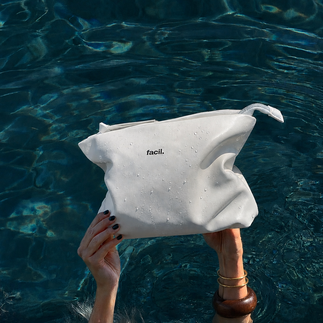 TROUSSE.